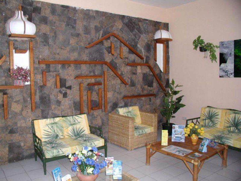 Apartamentos La Florida Пуерто дел Кармен Екстериор снимка